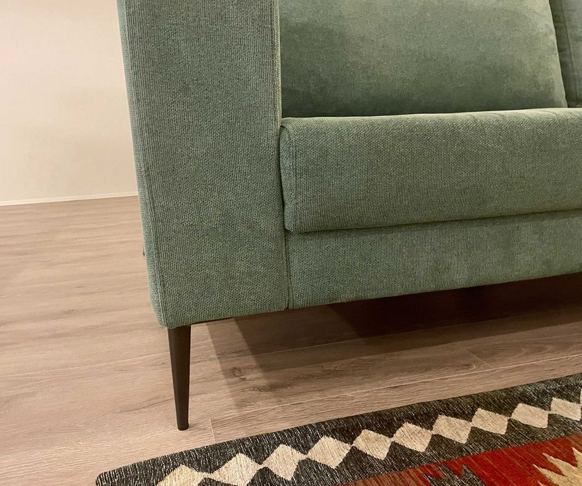 Sofá verde 3 lugares – como novo, moderno e confortável (Braga)