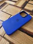 Etui iPhone 16 Pro silicone - ultramarine