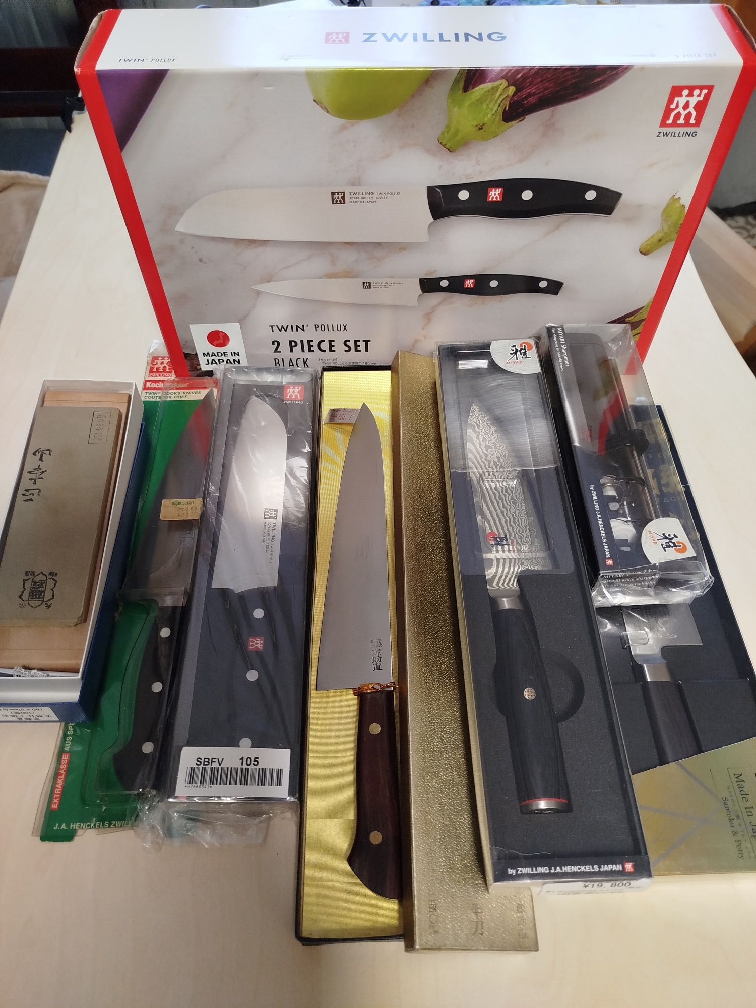 Японский нож,Кірітсуке ніж,Дамаська сталь,Yaxell 4850 грн

Ніж дамаска