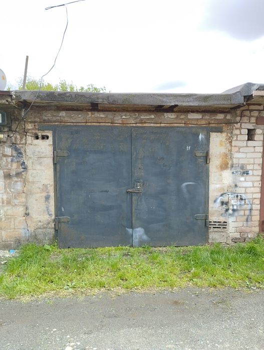 Гараж в кооперативі Пруди (поруч з шахтою Фрунзе), м. Кривий Ріг