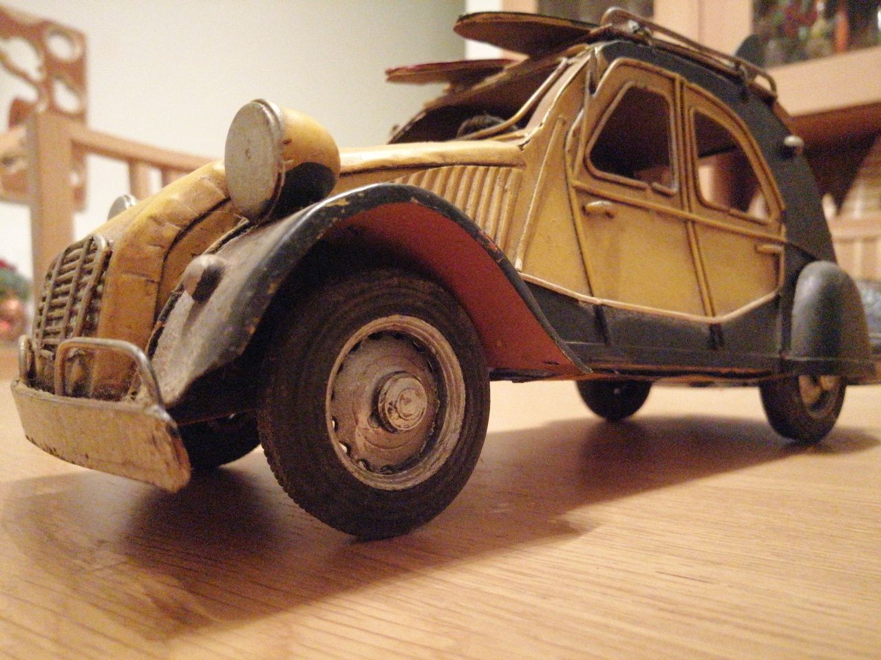 Citroen 2 CV em metal