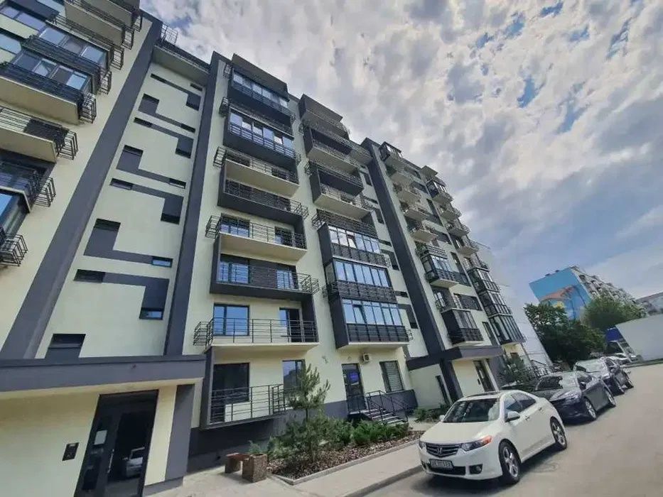 Продам 1 ком квартиру 56 м2  ЖК Слобожанська Слобода  новострой