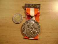 Starocie z PRL Militaria = Medal niemiecki Berlińczyk 1982r. sygnowany