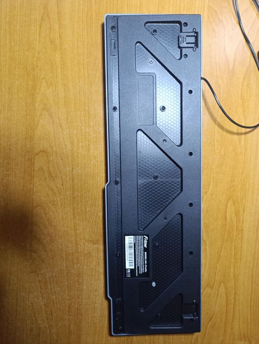 Продам клавиатуру