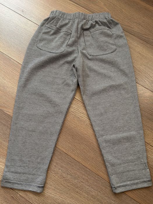 Nowe spodnie materiałowe rozm.130 cm (wiek 7-8 lat)