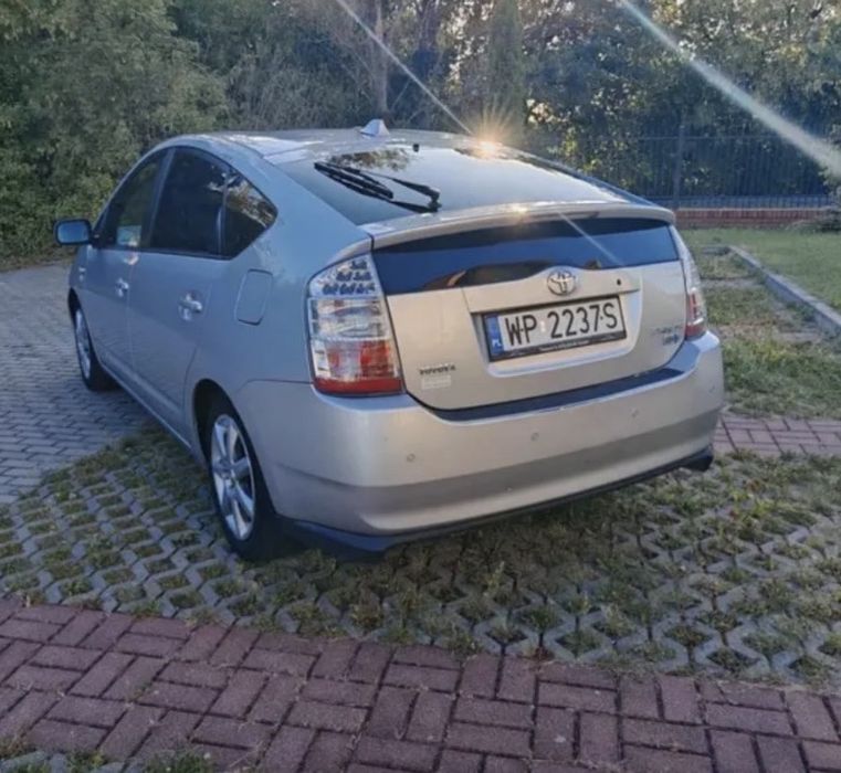Sprzedam Prius 2