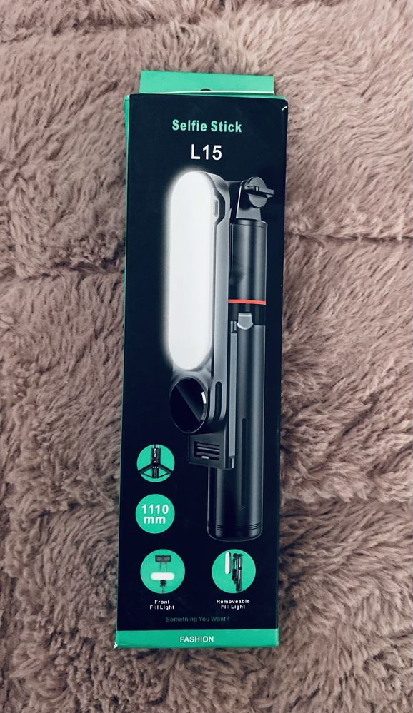 Kijek do selgie L15 z lampa led i funkcją statywu