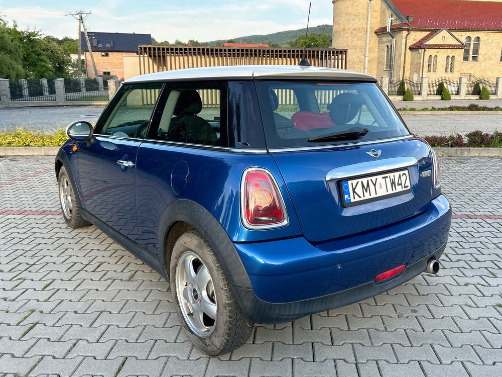 MINI COOPER 1.6 benzyna