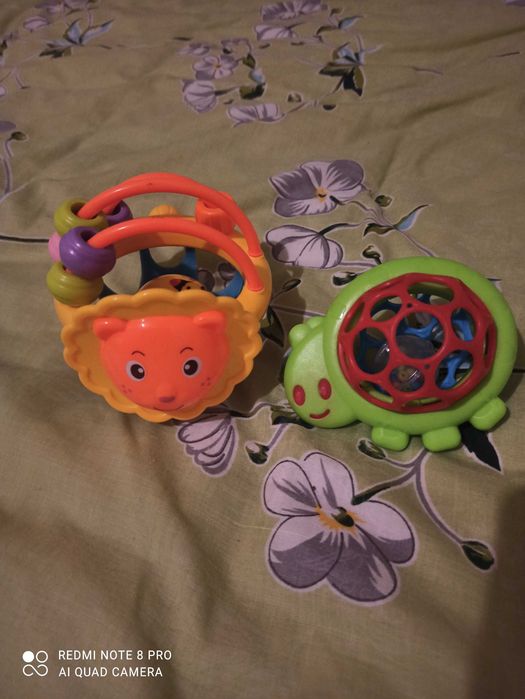 Брязкальця кулі для немовлят