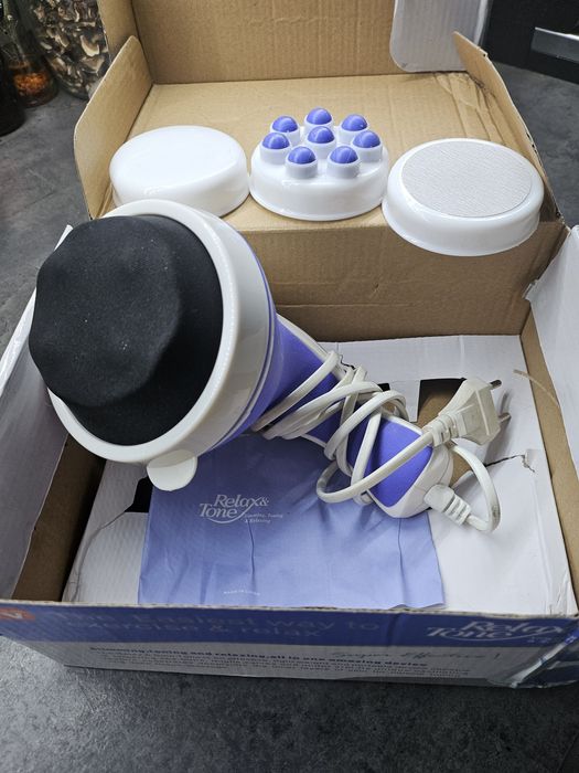 Masażer  z nakładkami