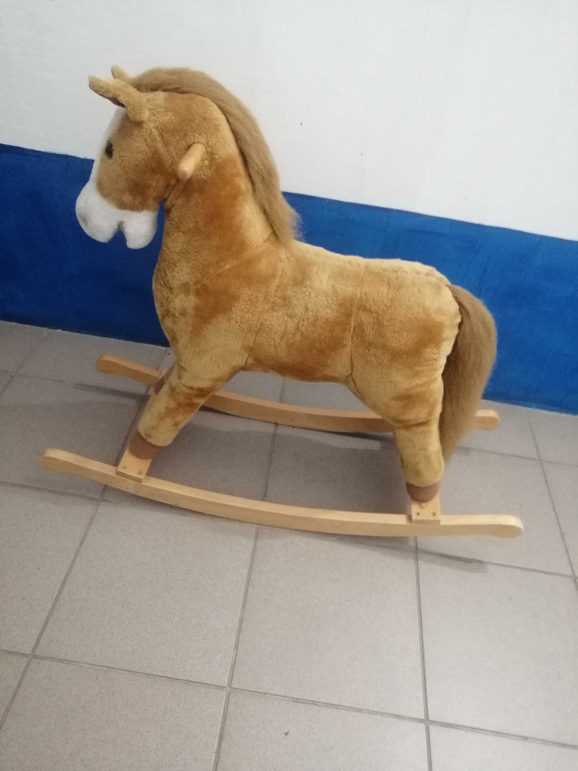 Коник - гойдалка