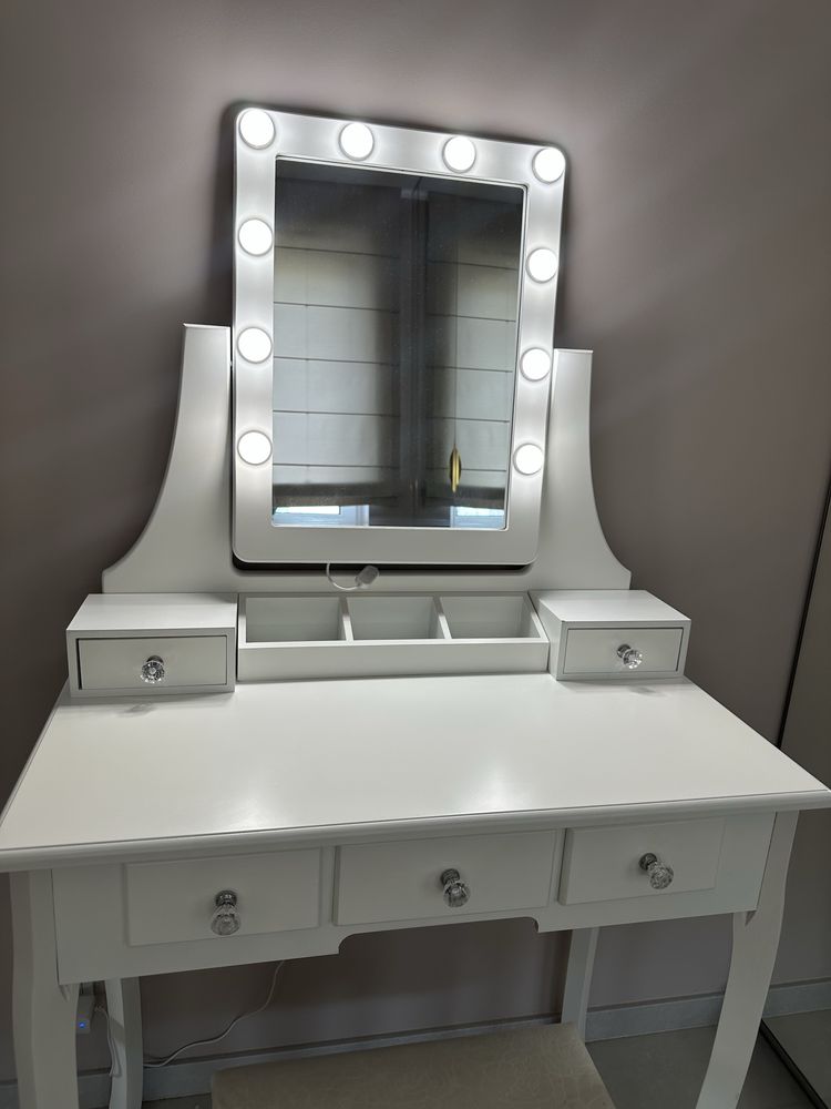 Toaletka + taboret