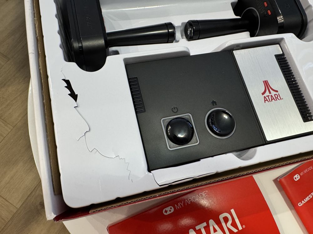 Konsola retro Atari Gamestation Pro 200+ gier 2x joystick
