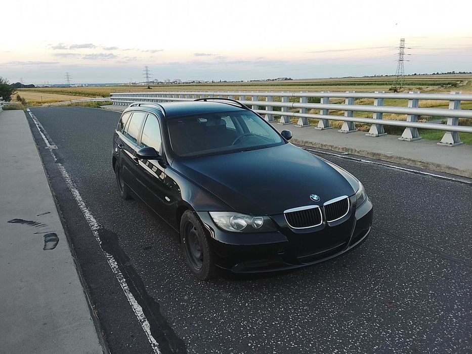 BMW E90 E91 320D