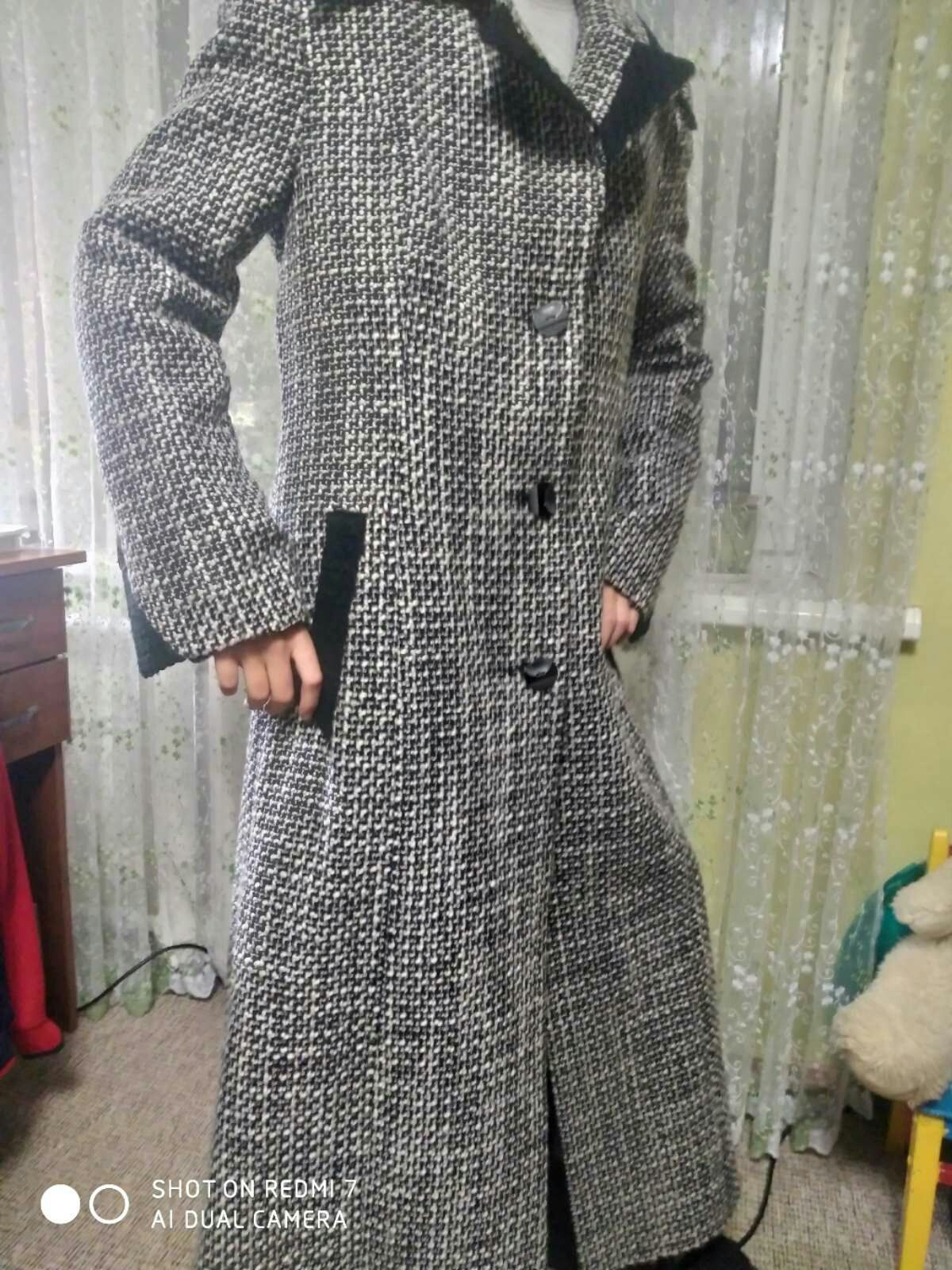 Пальто женское демисезонное новое 48-50размер