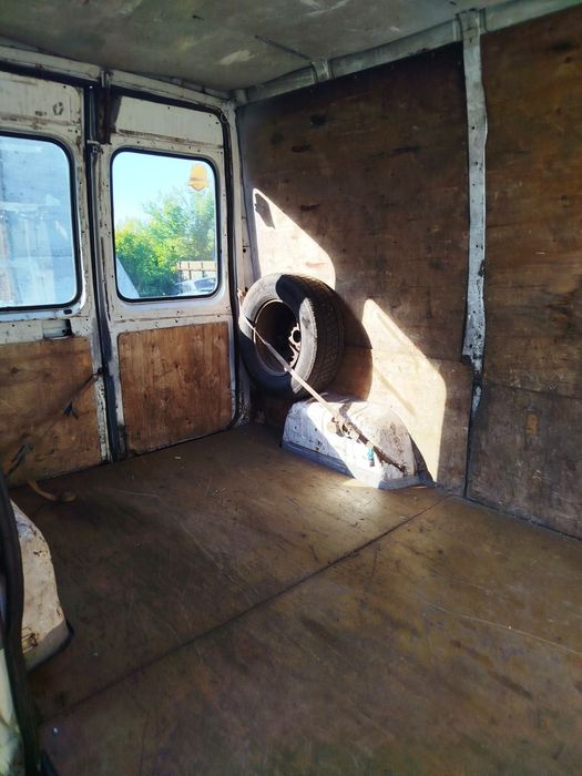 Продам Пежо боксер 98р