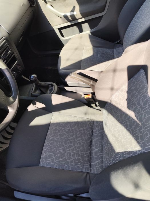 SEAT Ibiza 6 l TDI 1400 carinha gasóleo