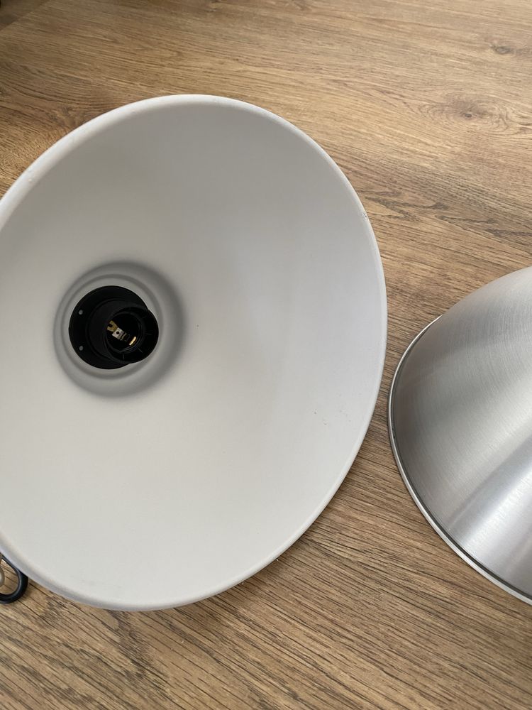 Dwie lampy srebrne ikea