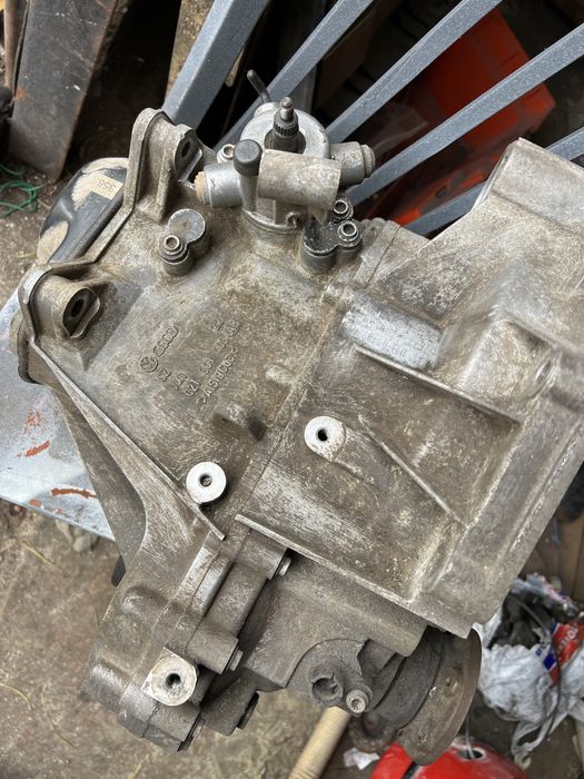 Коробка передач Polo Fabia 1,4 roomster