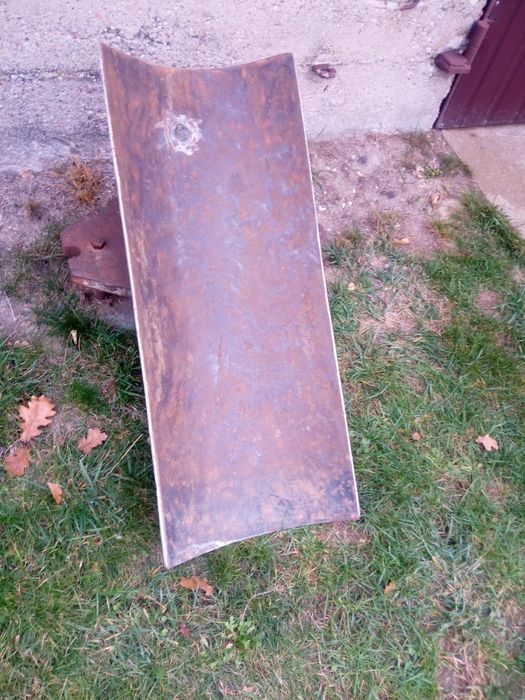 Sprzedam lemiesz / blachę wyprofilowaną na pług do traktora kosiarki