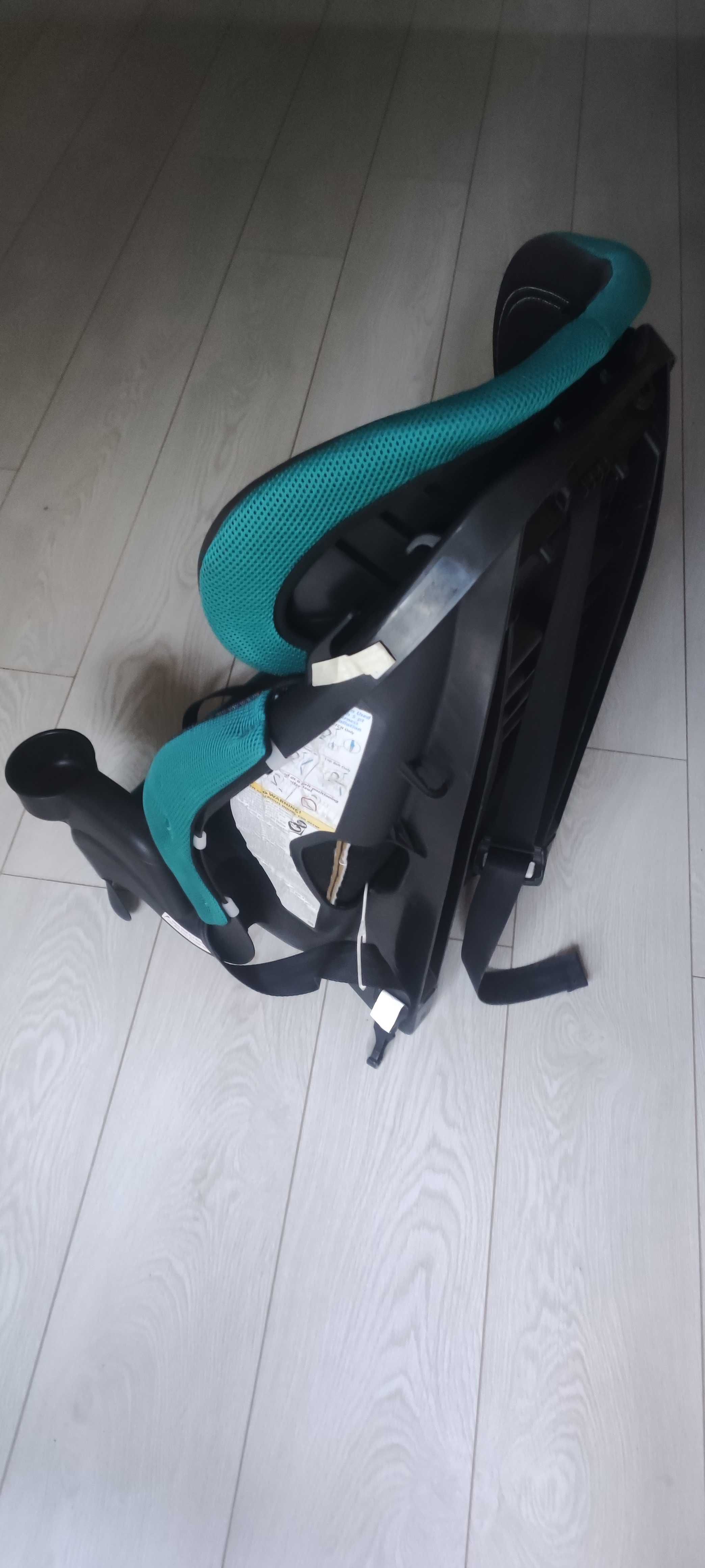 Продам автокресло Evenflo