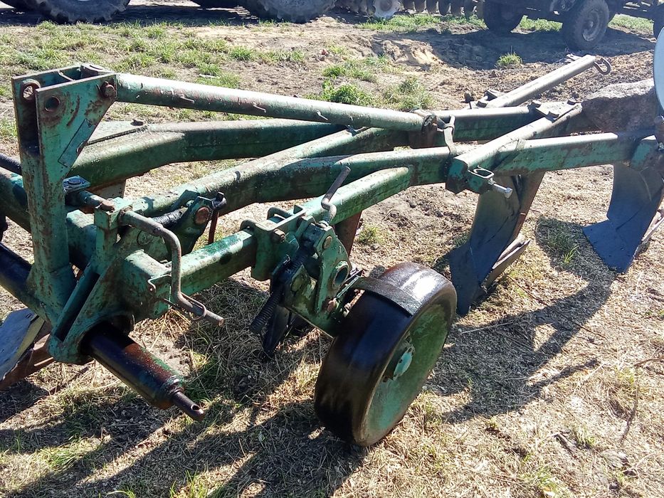 Pług 4 skibowy atlas