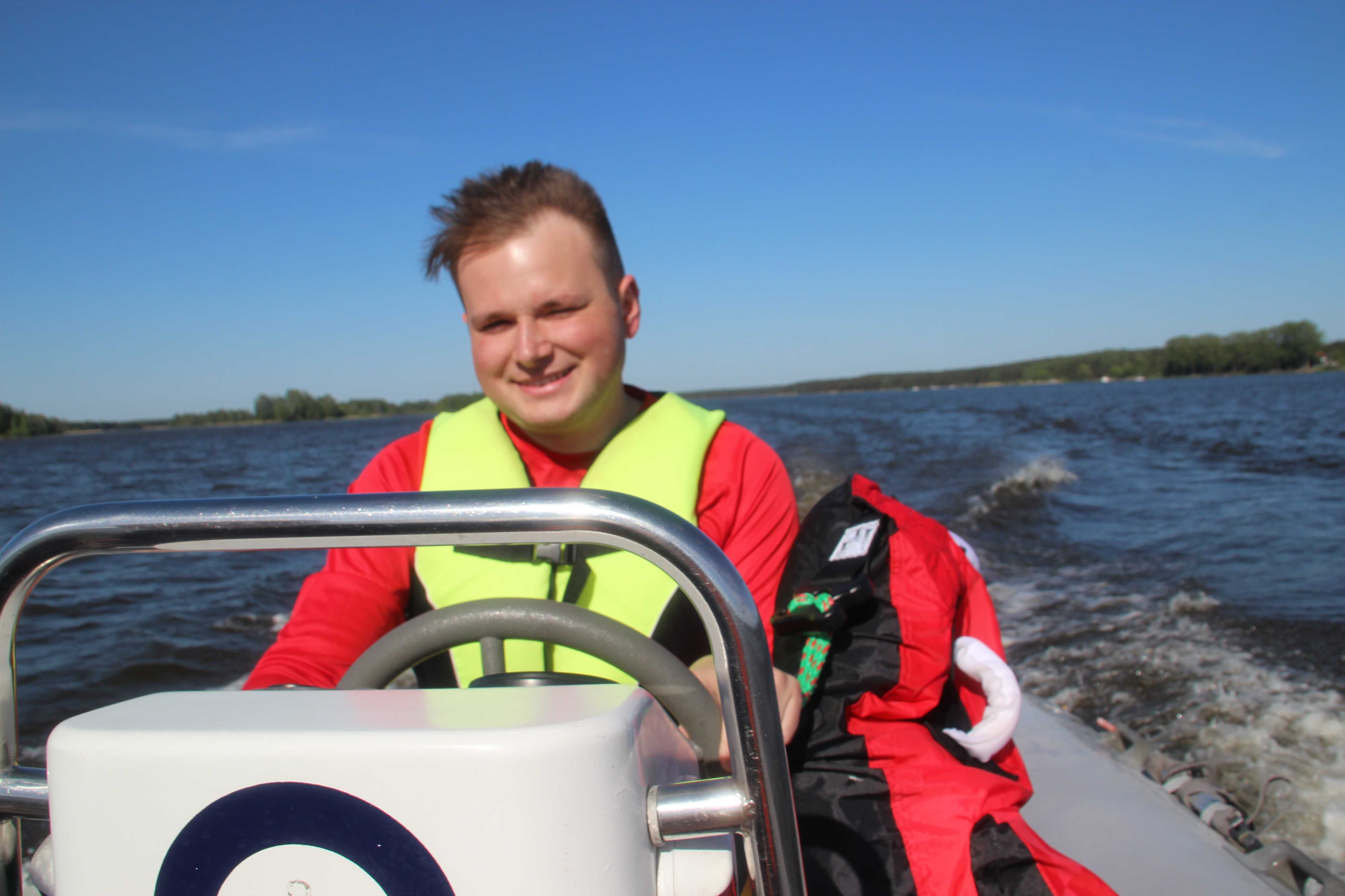 Kurs motorowodny w 1 dzień 440 zł Zalew Sulejowski