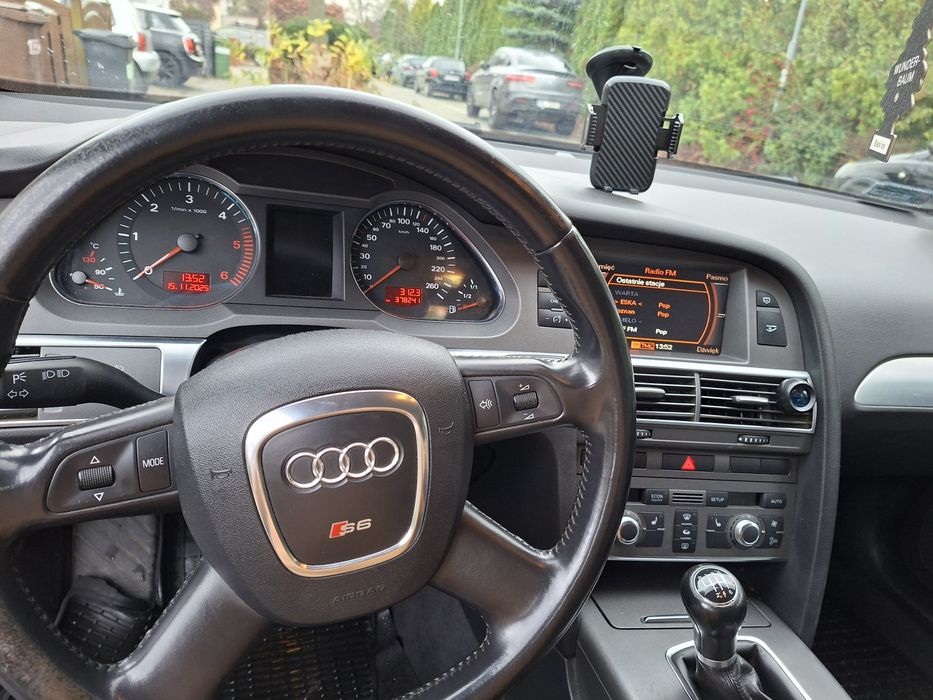 Samochód osobowy Audi A6