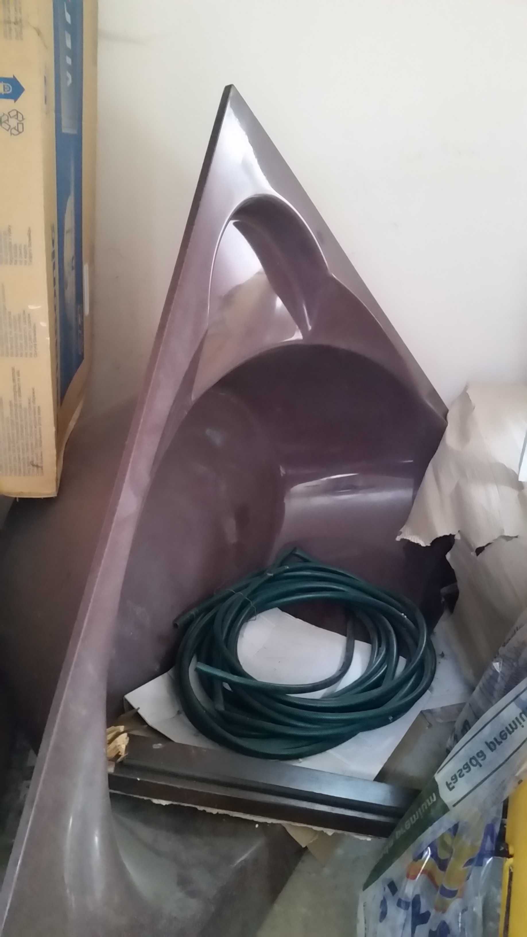 Wanna z marmuru syntetycznego 150x150