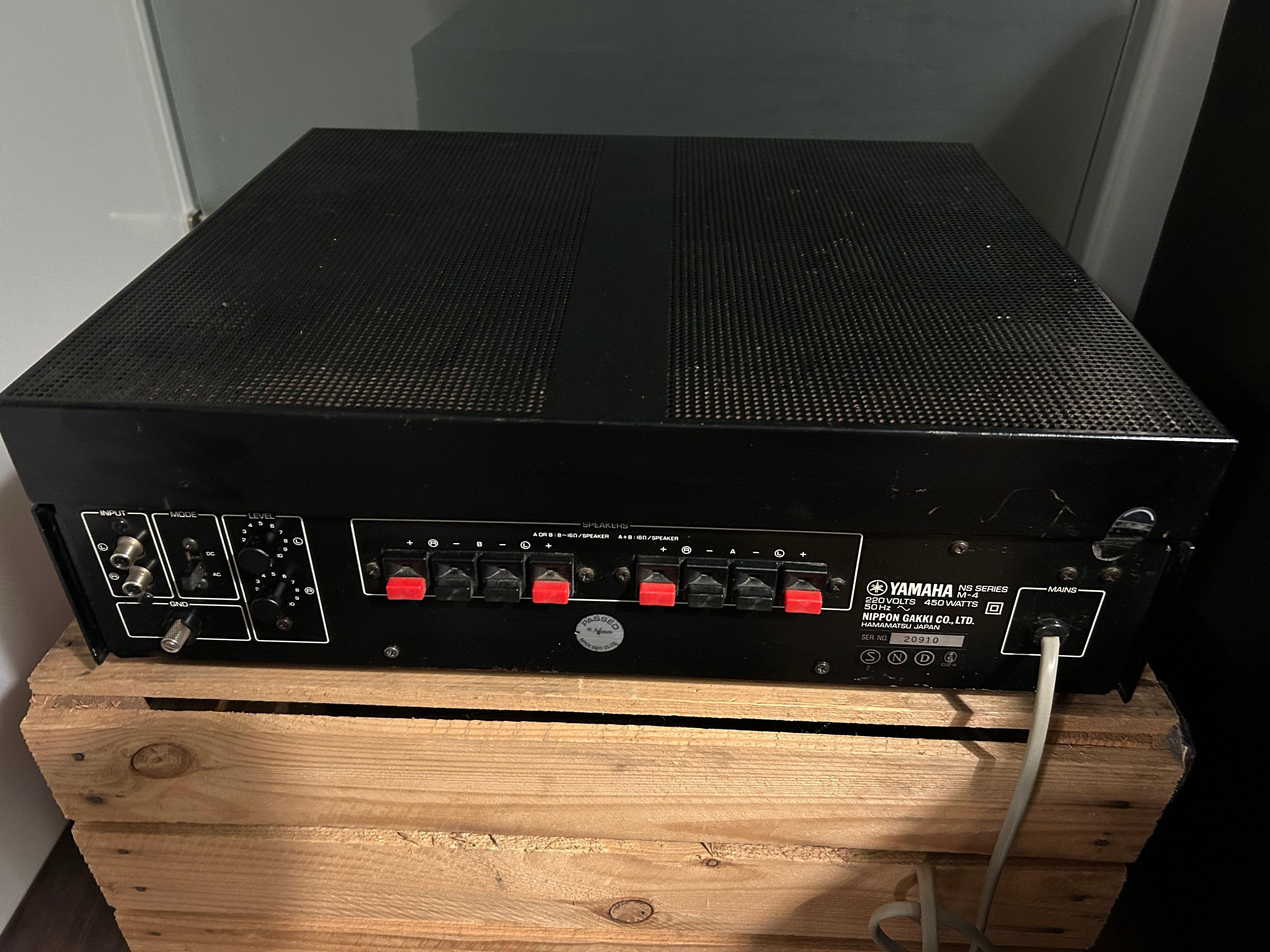 Wzmacniacz Yamaha M-4 vintage stereo