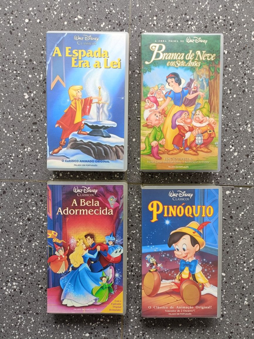 O lote de 20 filmes Disney VHS