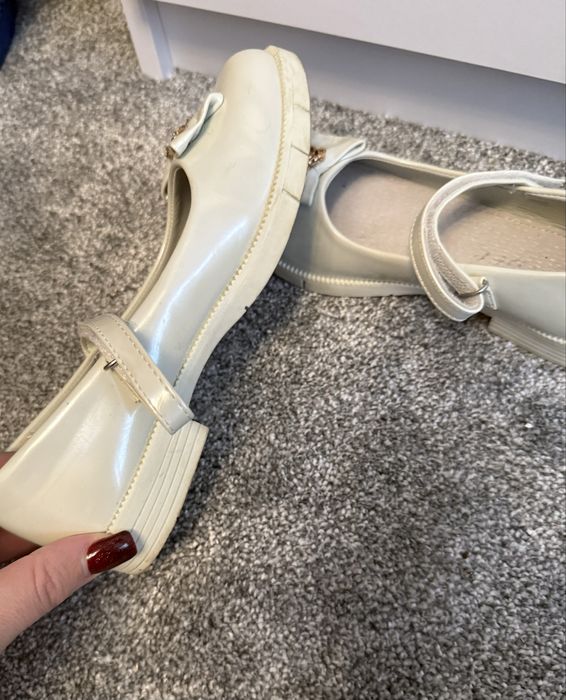 Туфельки для дівчинки 34 розмір