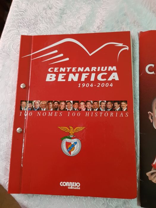 Vendo livro do Benfica e caricaturas