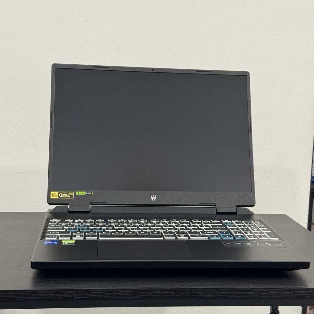 Acer Predator Helios Neo 16 PHN16-71-76H5 New Open Box