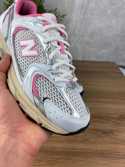 Buty damskie New Balance 530 r. 40 - sportowe sneakersy w pastelowych