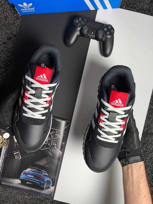 Чоловічі кросівки Adidas ZX 700 Cordura Black White Red замша чорні