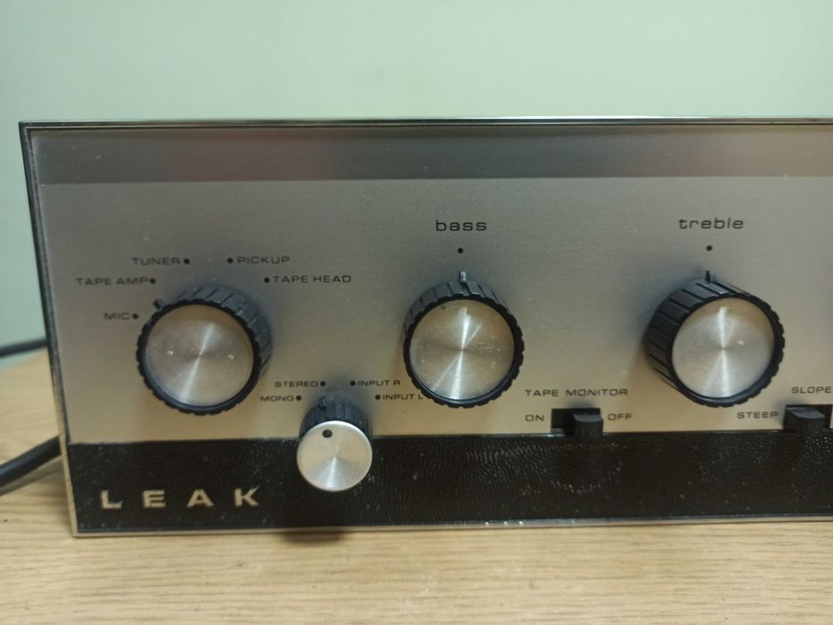 Leak 30. Підсилювач на германієвих транзисторах.