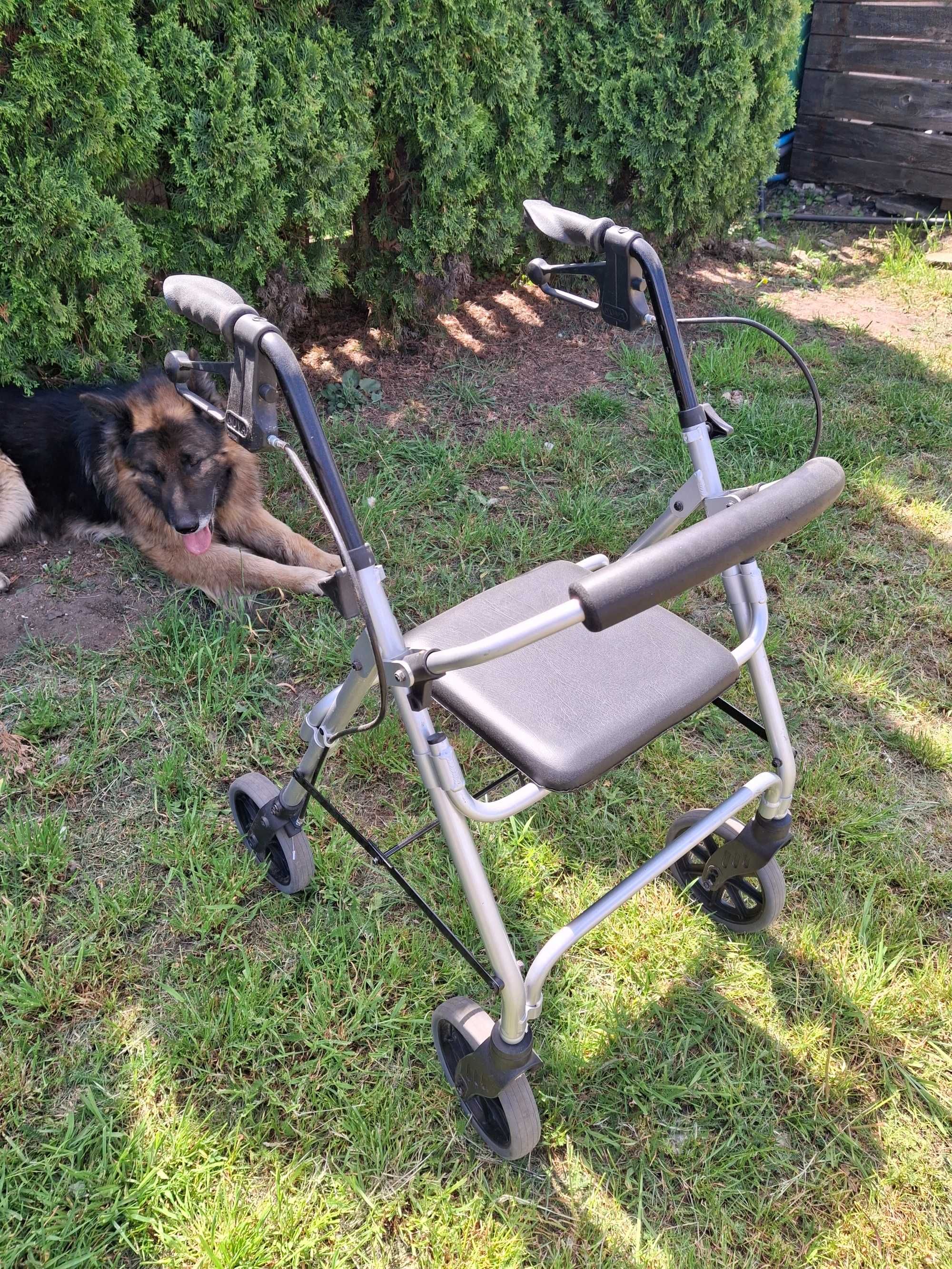 Balkonik aluminiowy DIETZ Rollator Ligero waży tylko 6,5 kg