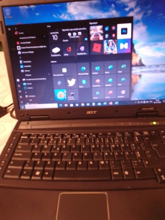 Portátil acer a funcionar