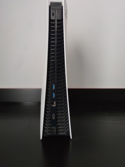 PS5 Standard Como Nova