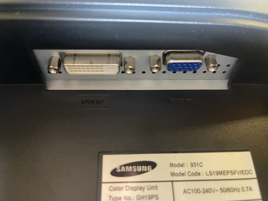 Монітор 19“ Samsung 931C