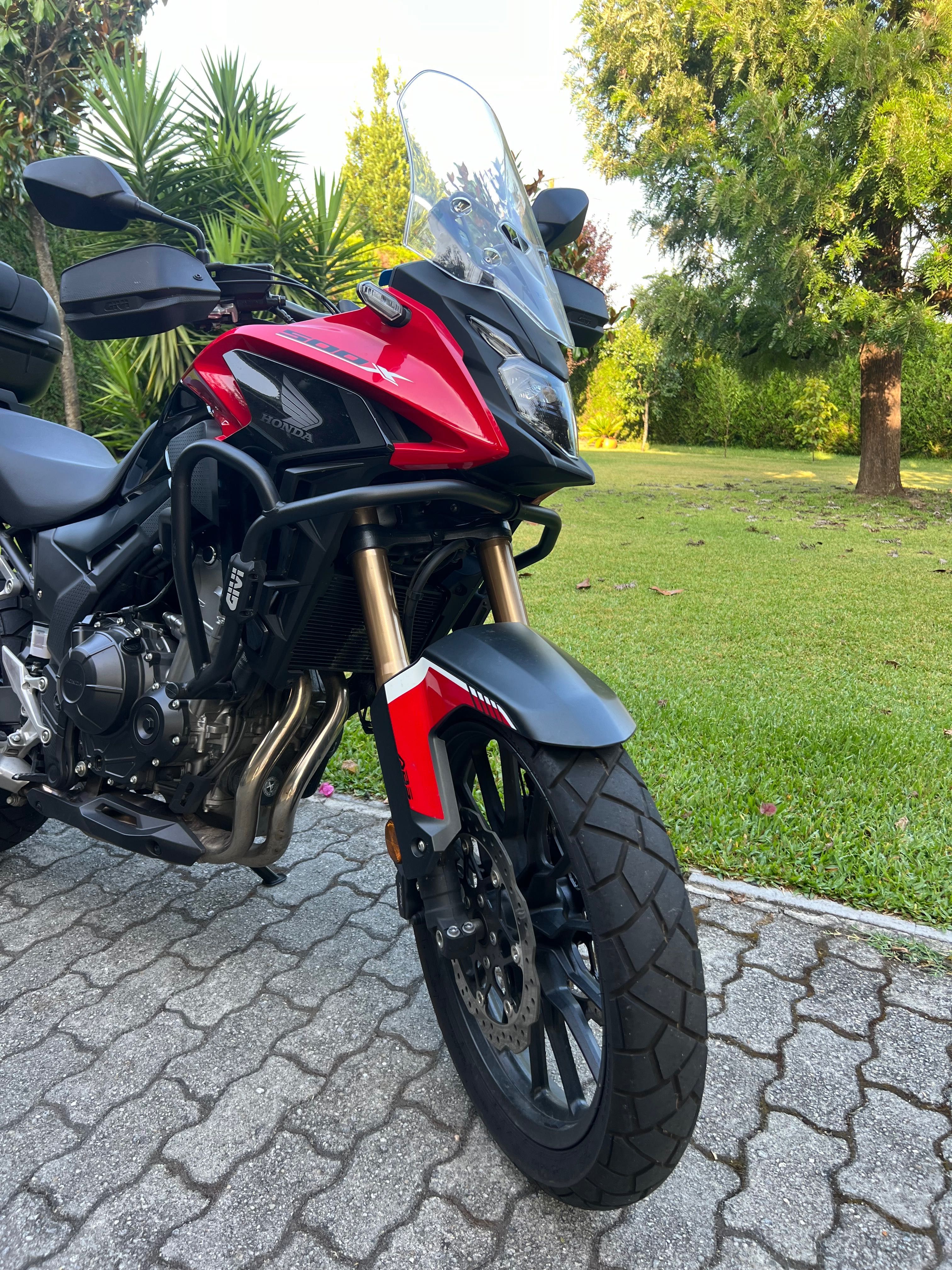 Honda CB500X 2023