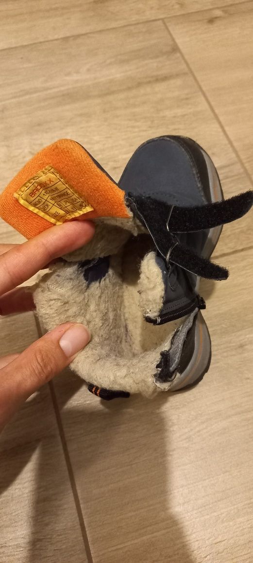 Buty zimowe ocieplane futerkiem Badoxx rozmiar 23