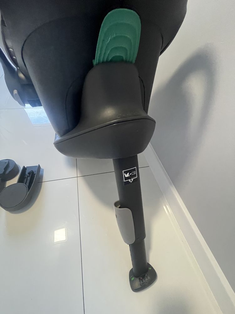 Fotelik samochodowy Cybex Aton B2 + baza +adaptery