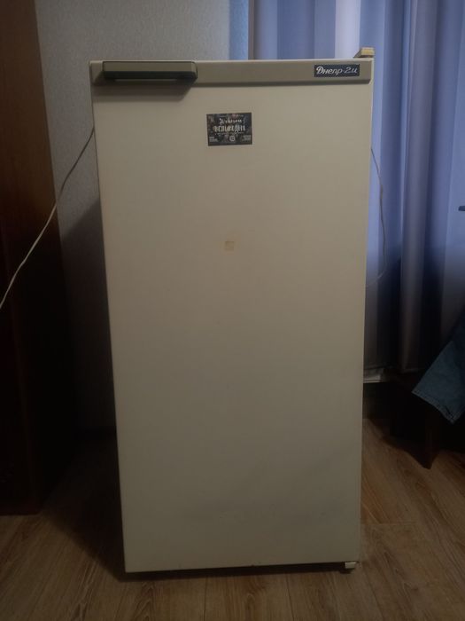 Продам холодильник