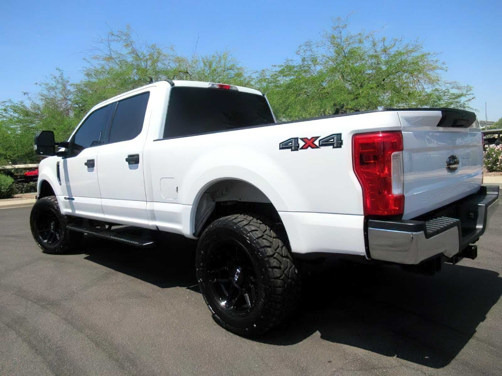 Ford Super Duty F-250 XLT 2019