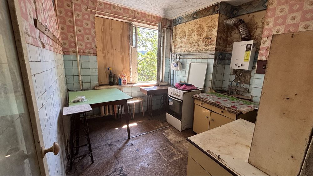 Продам двокімнатну квартиру