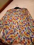 Blusa colorida lefties