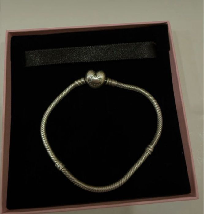 Pulseira Pandora Fecho coração