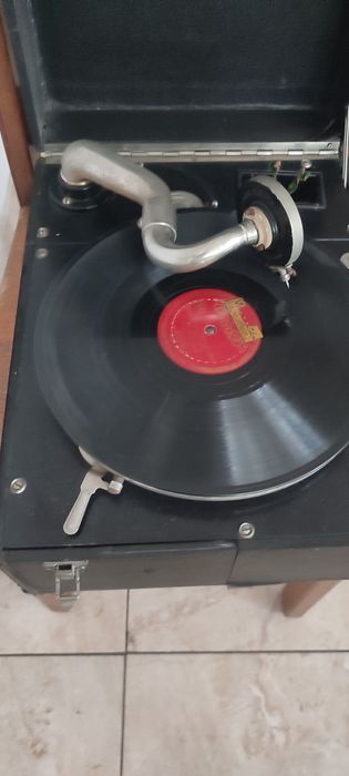 Patefon miusik polyphon